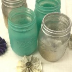 DIY wedding: painted mason jars